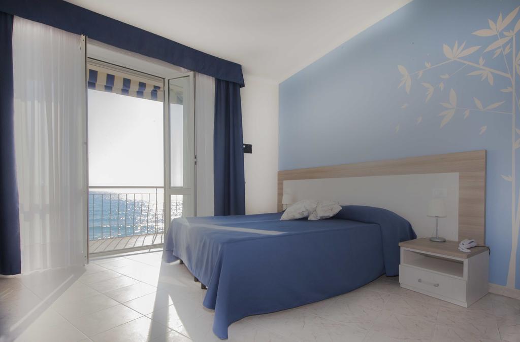 Hotel Bel Sit Alassio Pokoj fotografie